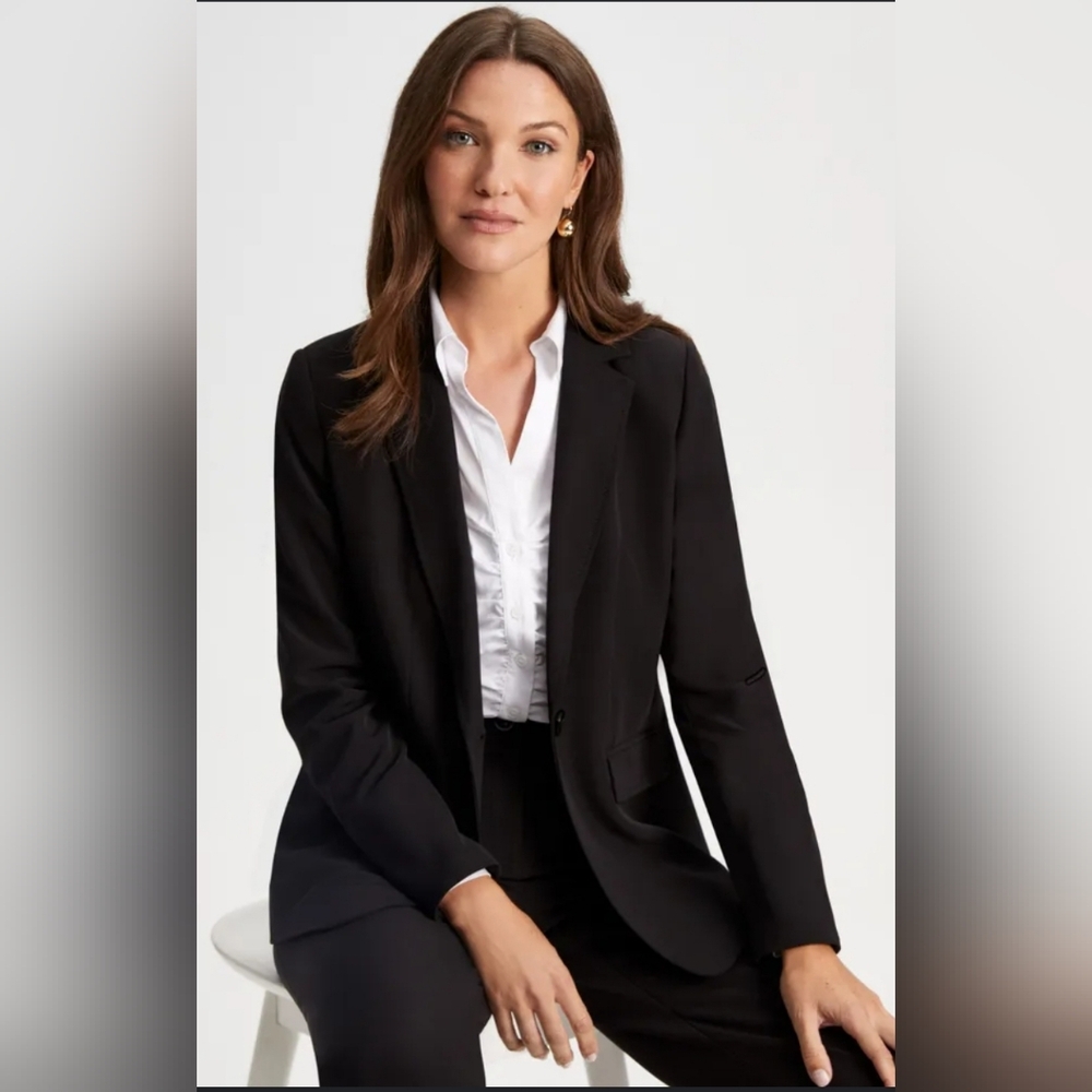 Laura Blazer, Size 6